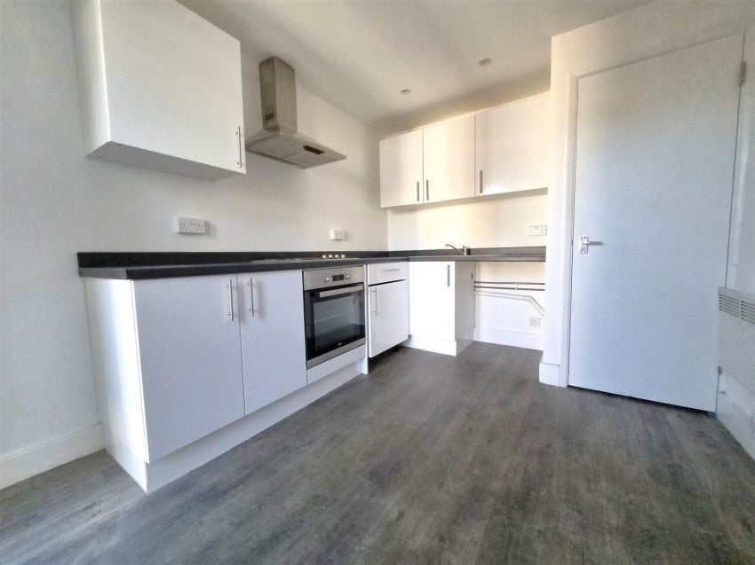 Flat Springfield Road in Greater London