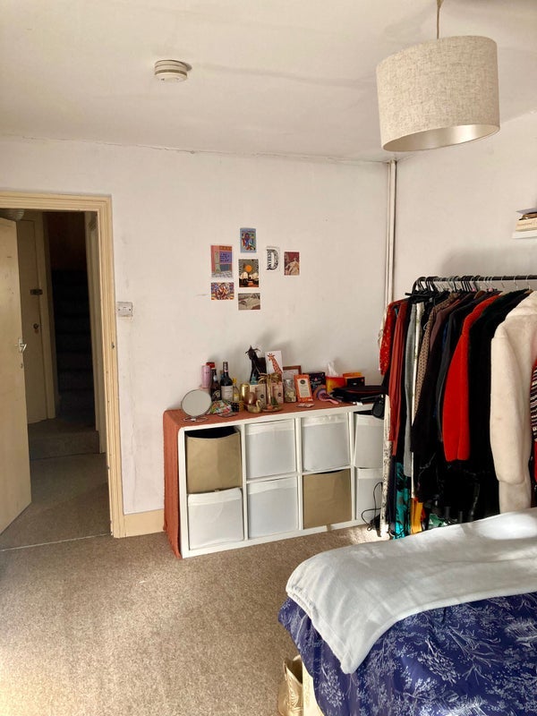 Room Iffley Road in Greater London
