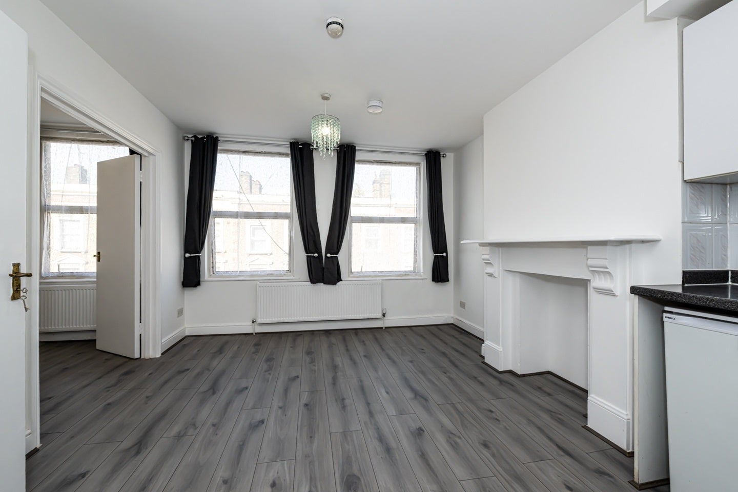 Flat Kilburn Lane in Greater London