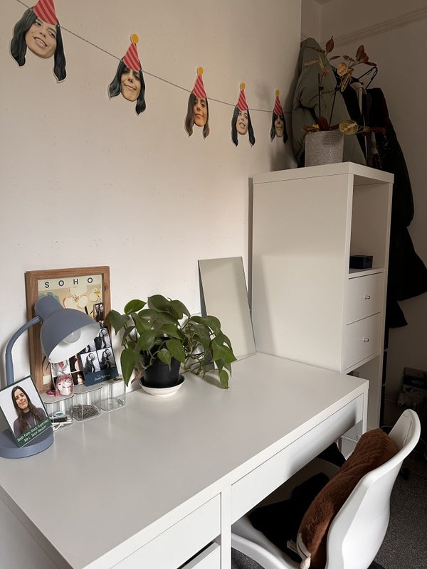 Room Bushey Hill Road in Greater London