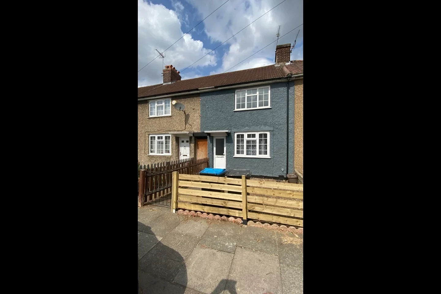 House Croft Road in Greater London