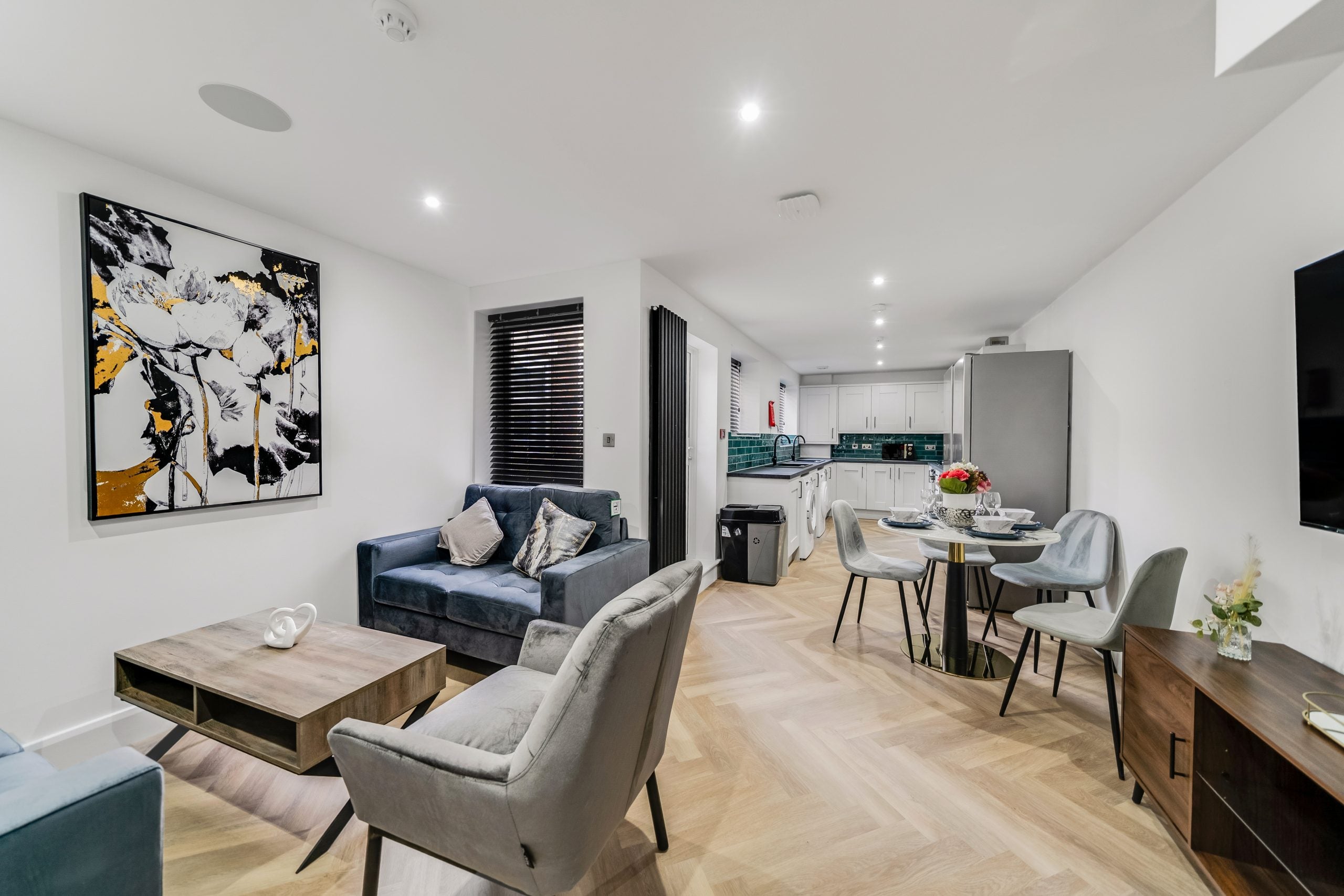 Room Leopold Road in Liverpool