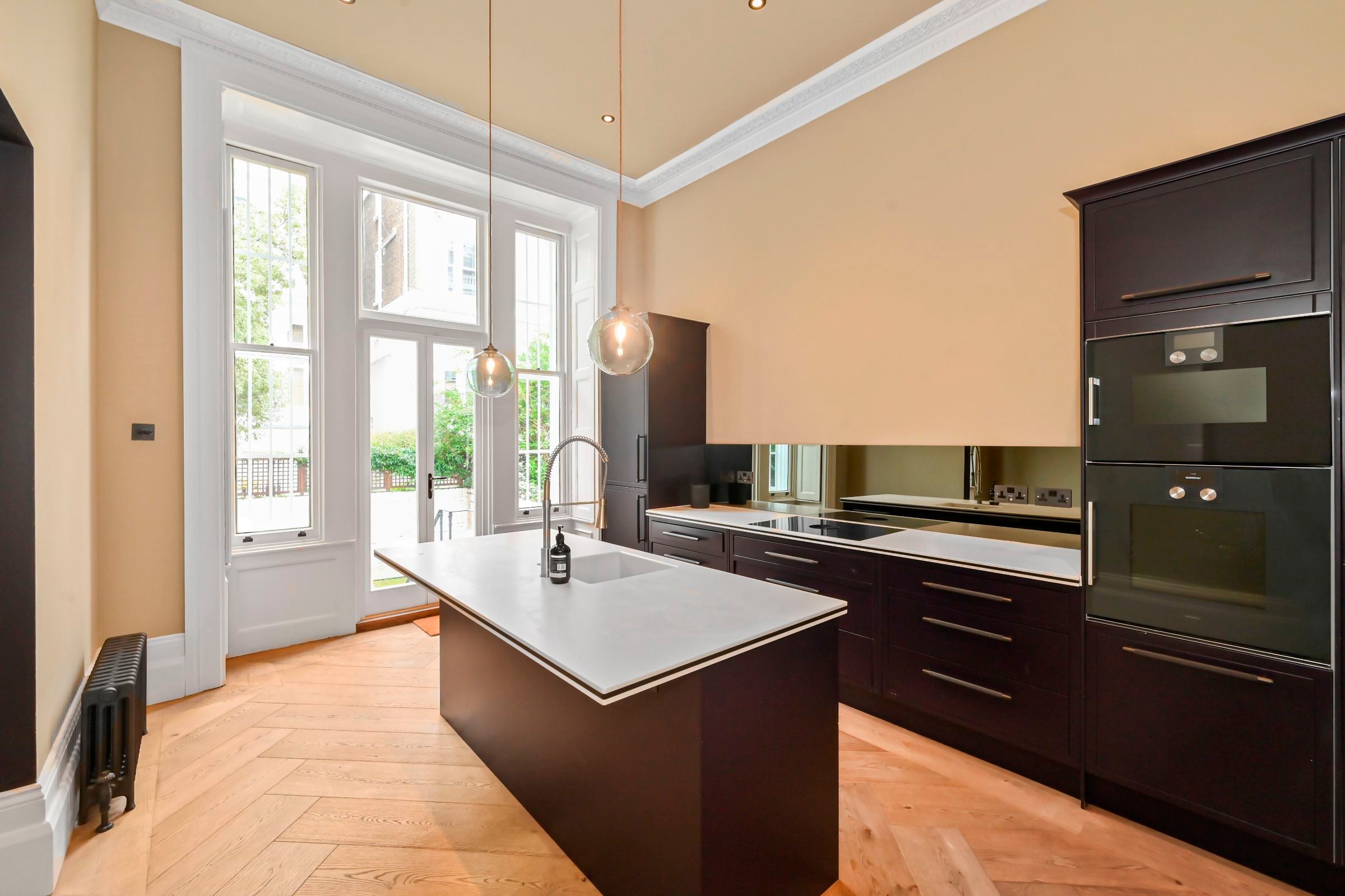 Flat Phillimore Place in Greater London