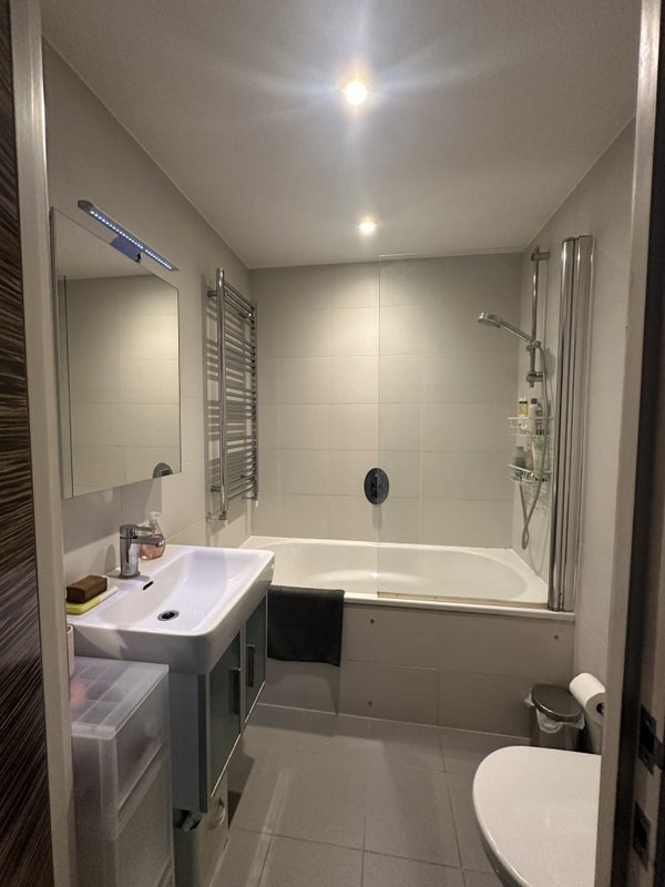 Flat Fulham Road in Greater London