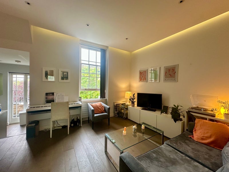 Flat Fulham Road in Greater London