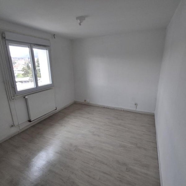 Appartement Rue Henri Barbusse à Voiron