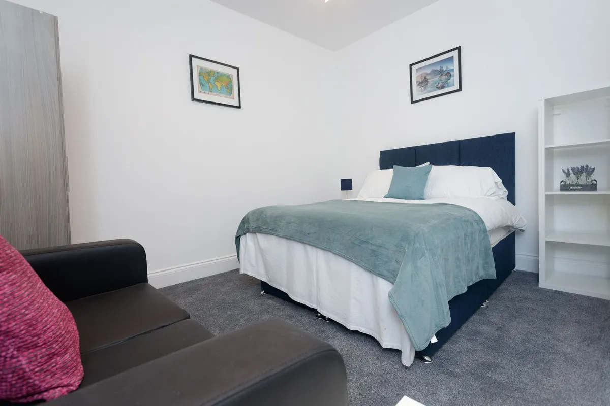 Flat Back Coldcotes Avenue in Leeds