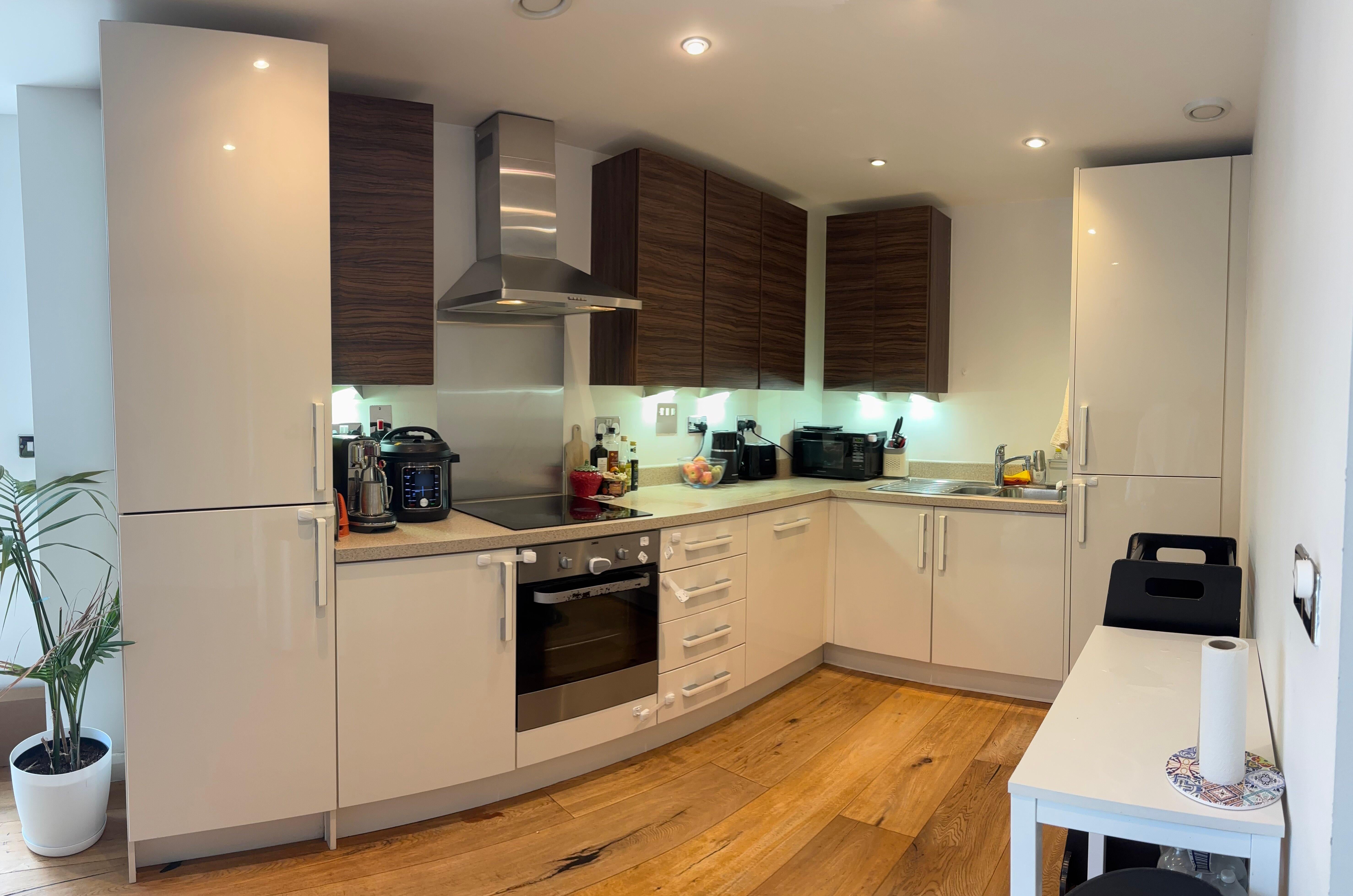 Flat Hansel Road in Greater London