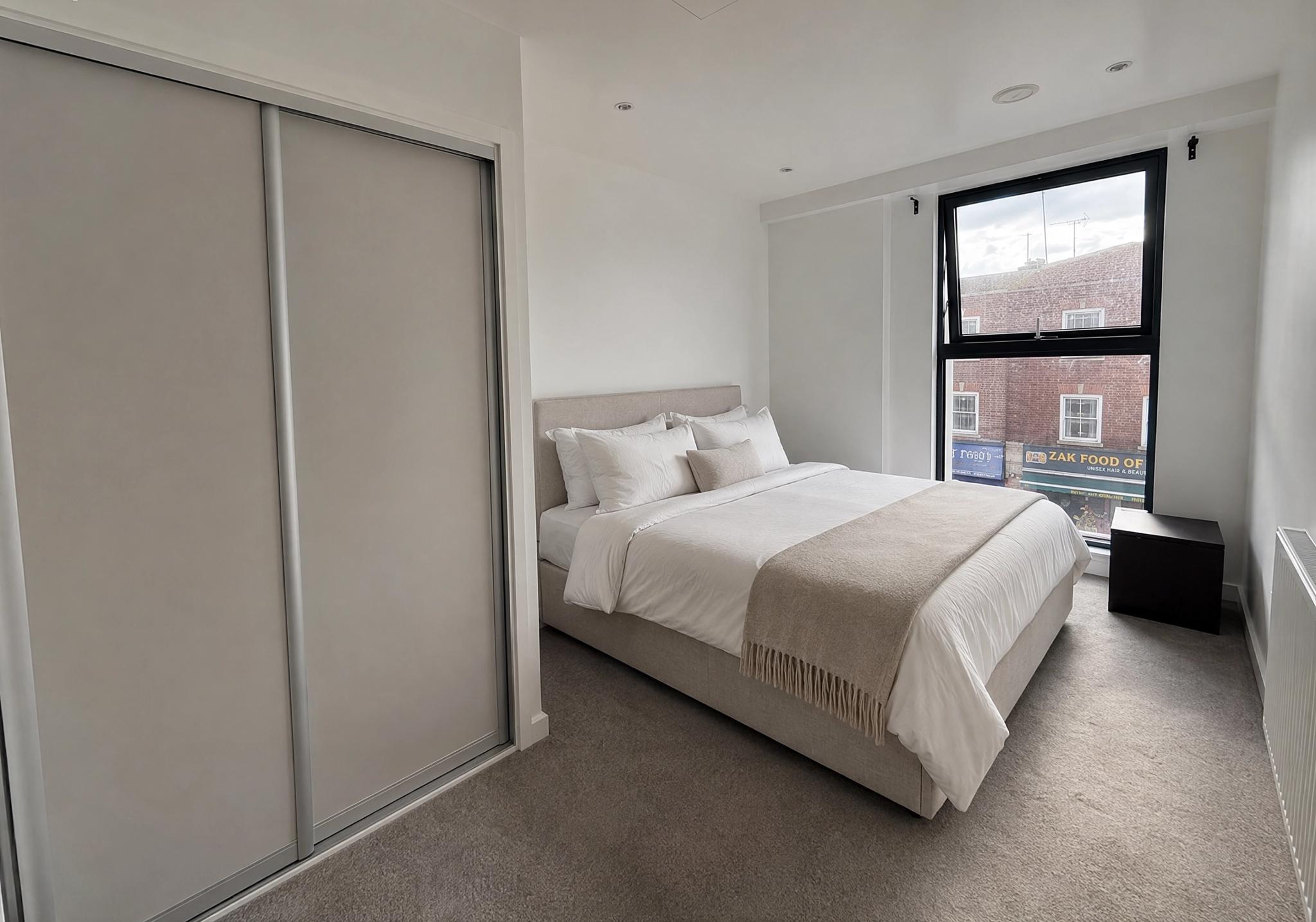 Flat Farnham Road in Slough