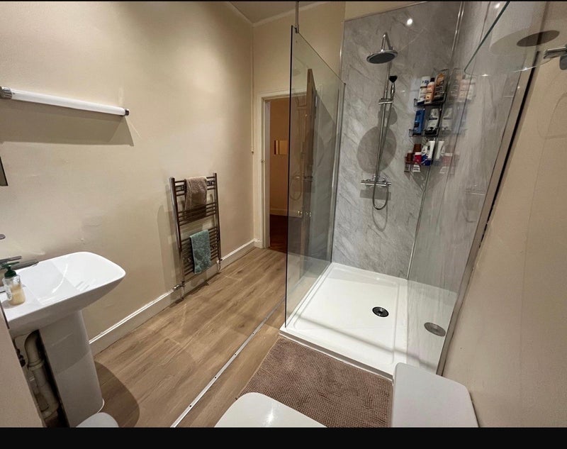 Room Polwarth Crescent in City of Edinburgh