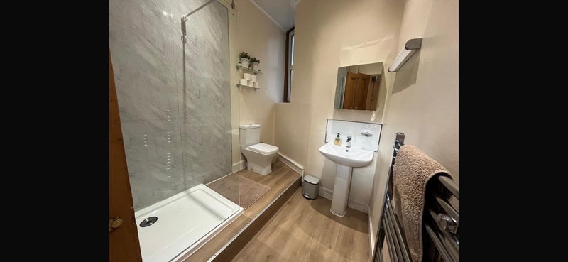 Room Polwarth Crescent in City of Edinburgh