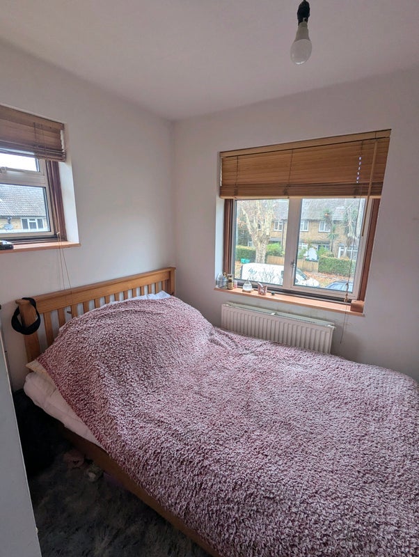Flat Rathmell Drive in Greater London