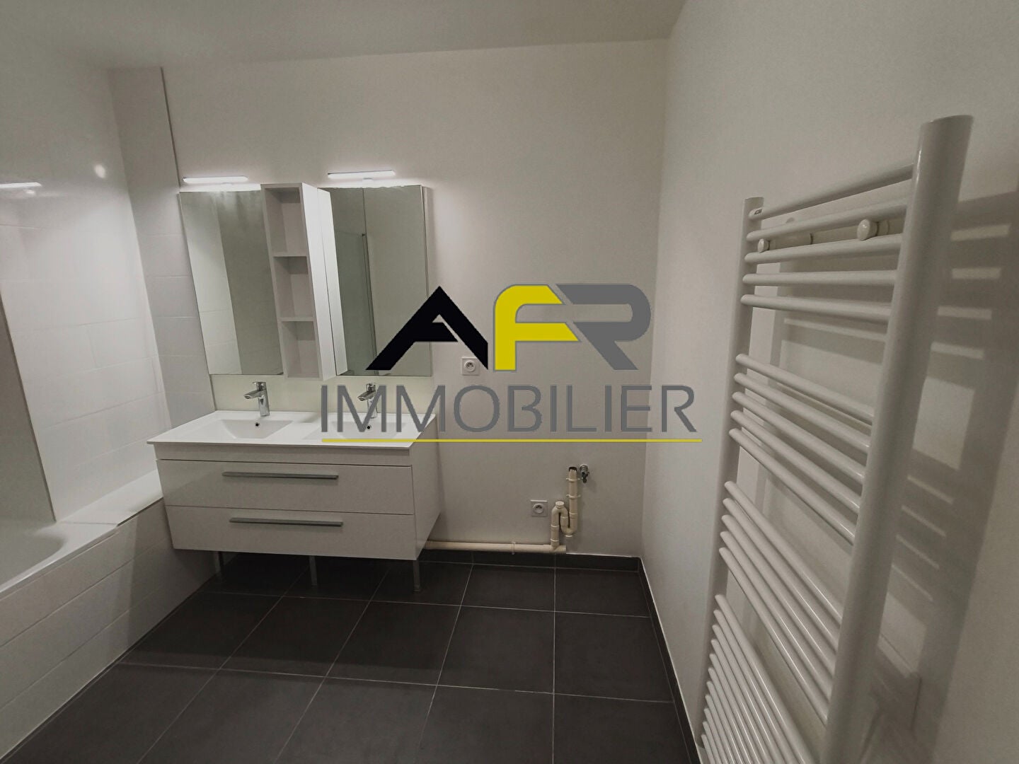 Flat Rue Lionel Terray in Rueil-Malmaison