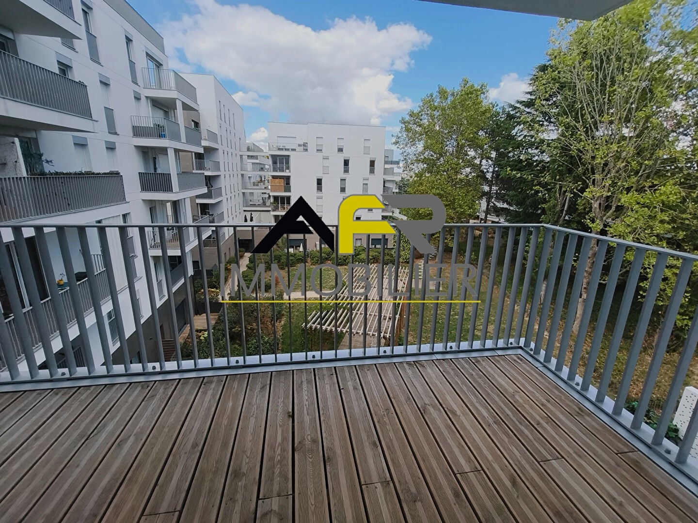 Flat Rue Lionel Terray in Rueil-Malmaison