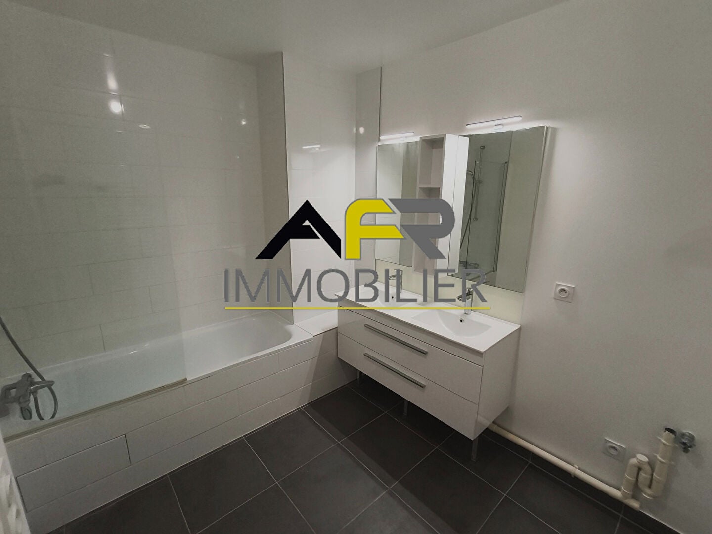 Flat Rue Lionel Terray in Rueil-Malmaison