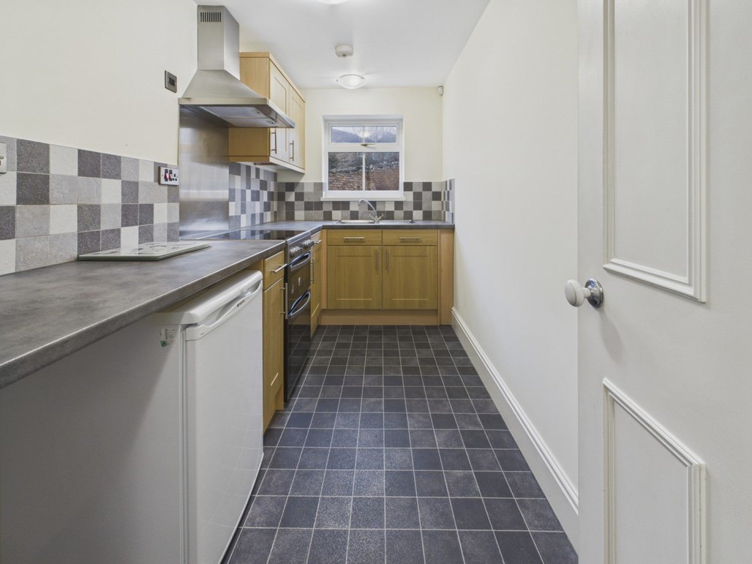 Flat Ashgate Road in Chesterfield