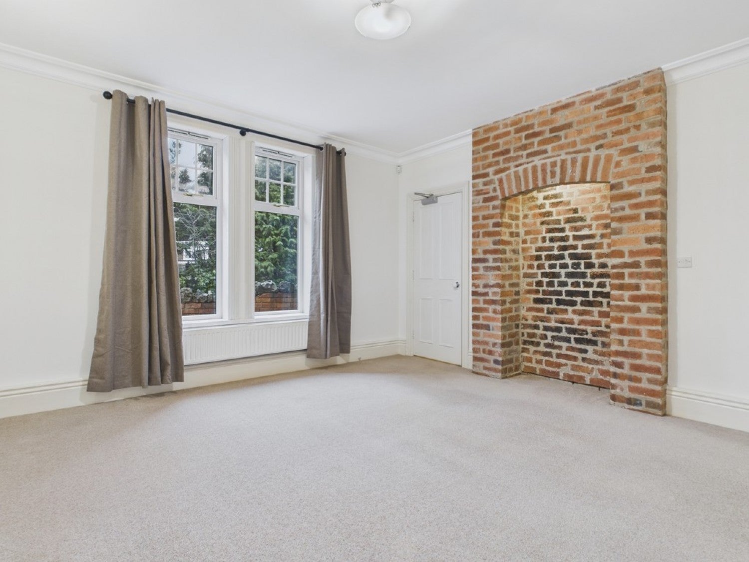 Flat Ashgate Road in Chesterfield