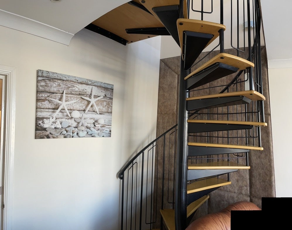 Flat Capulet Mews in Greater London