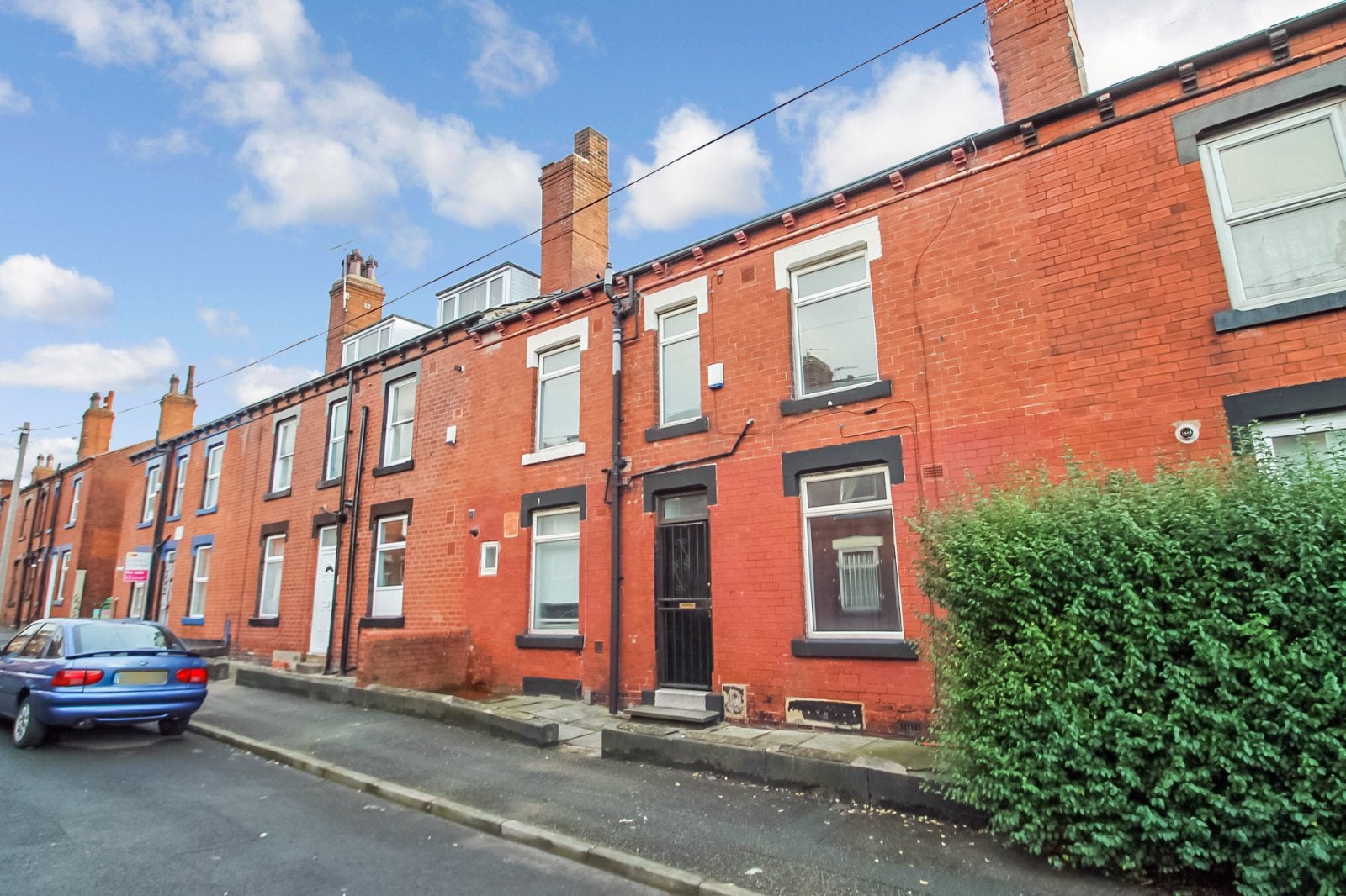 House Spring Grove View in Leeds
