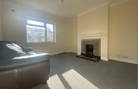Flat Beechwood Gardens in Slough
