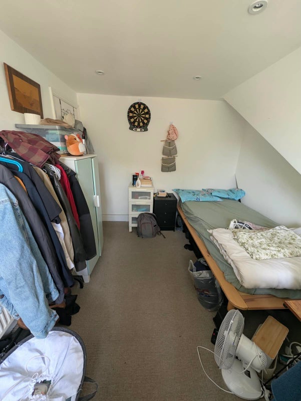 Room Priory Road in Greater London