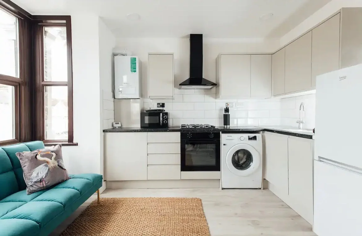 Flat Empress Avenue in Greater London