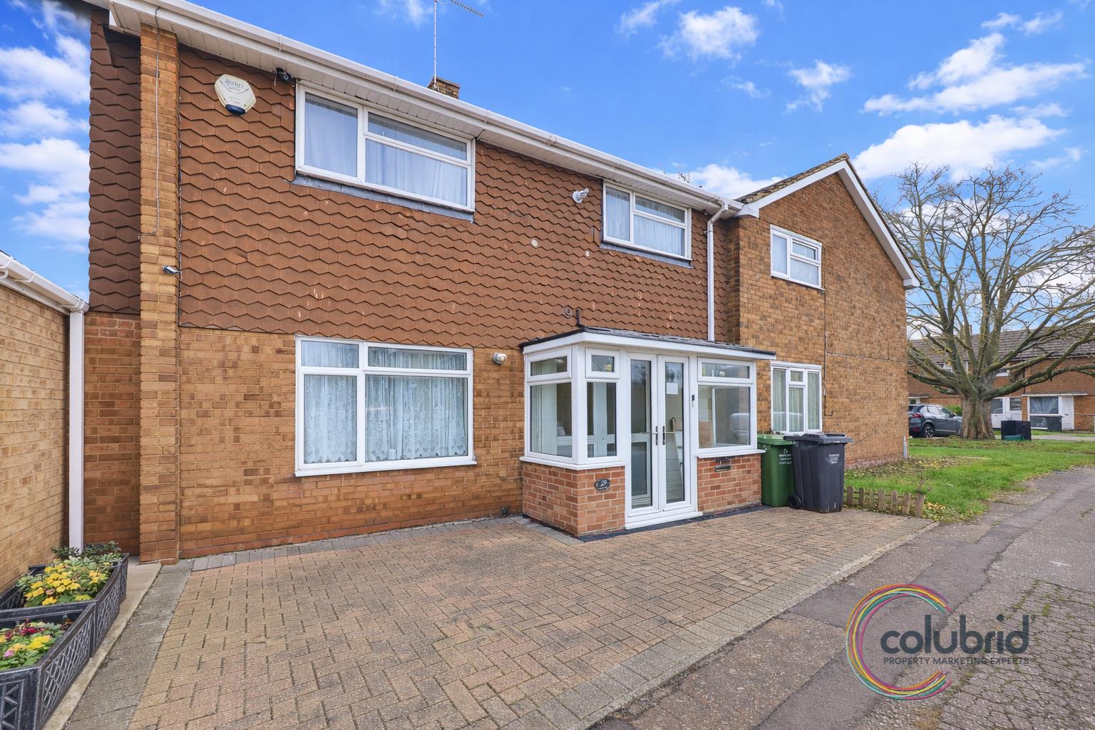 House Feering Drive in Basildon