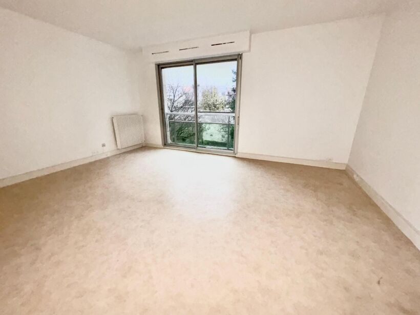 Appartement Place Drouet d'Erlon à Reims