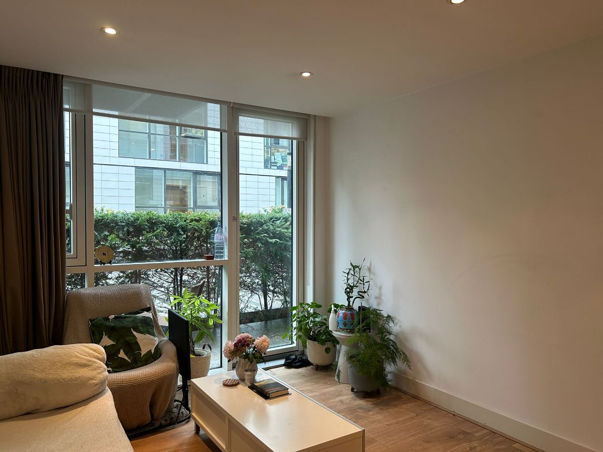 Flat Bridle Mews in Greater London