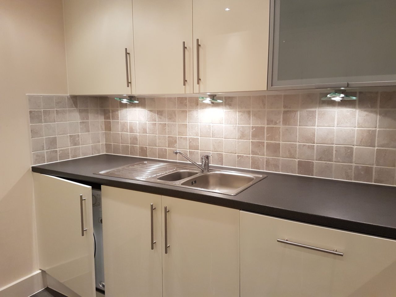 Flat Coxhill Way in Aylesbury