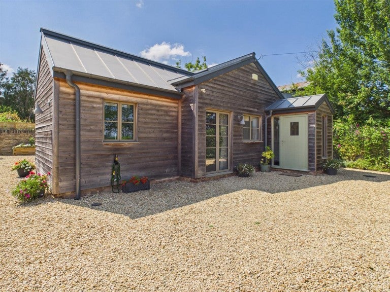 House Gretton Road in Tewkesbury