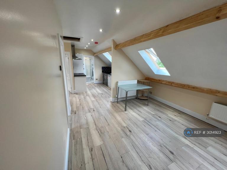 Flat Lower Hillmorton Road in Rugby