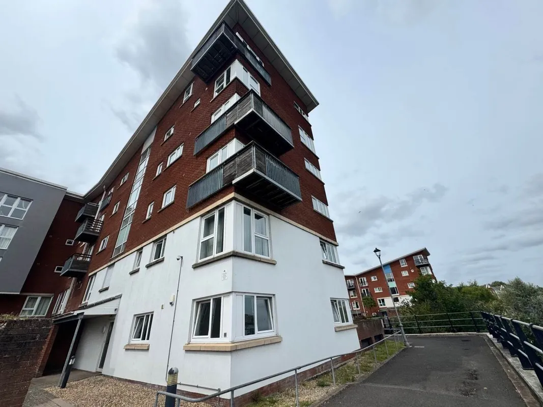 Flat Jim Driscoll Way in Cardiff