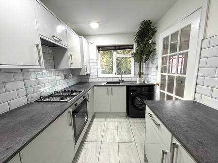 House Packwood Close in Royal Leamington Spa