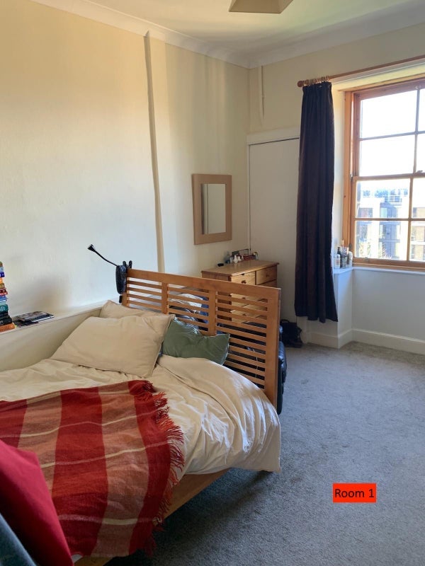 Flat Parkside Terrace in City of Edinburgh