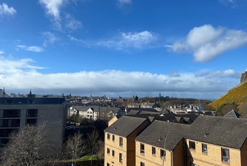 Flat Parkside Terrace in City of Edinburgh