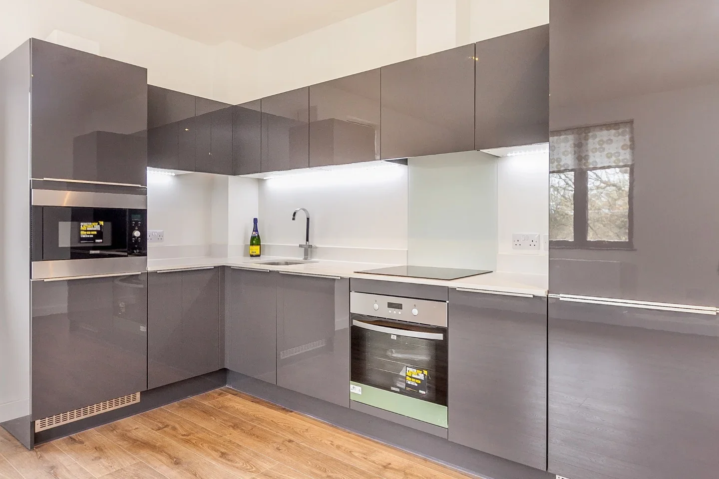Flat Hanworth Lane in Borough of Runnymede