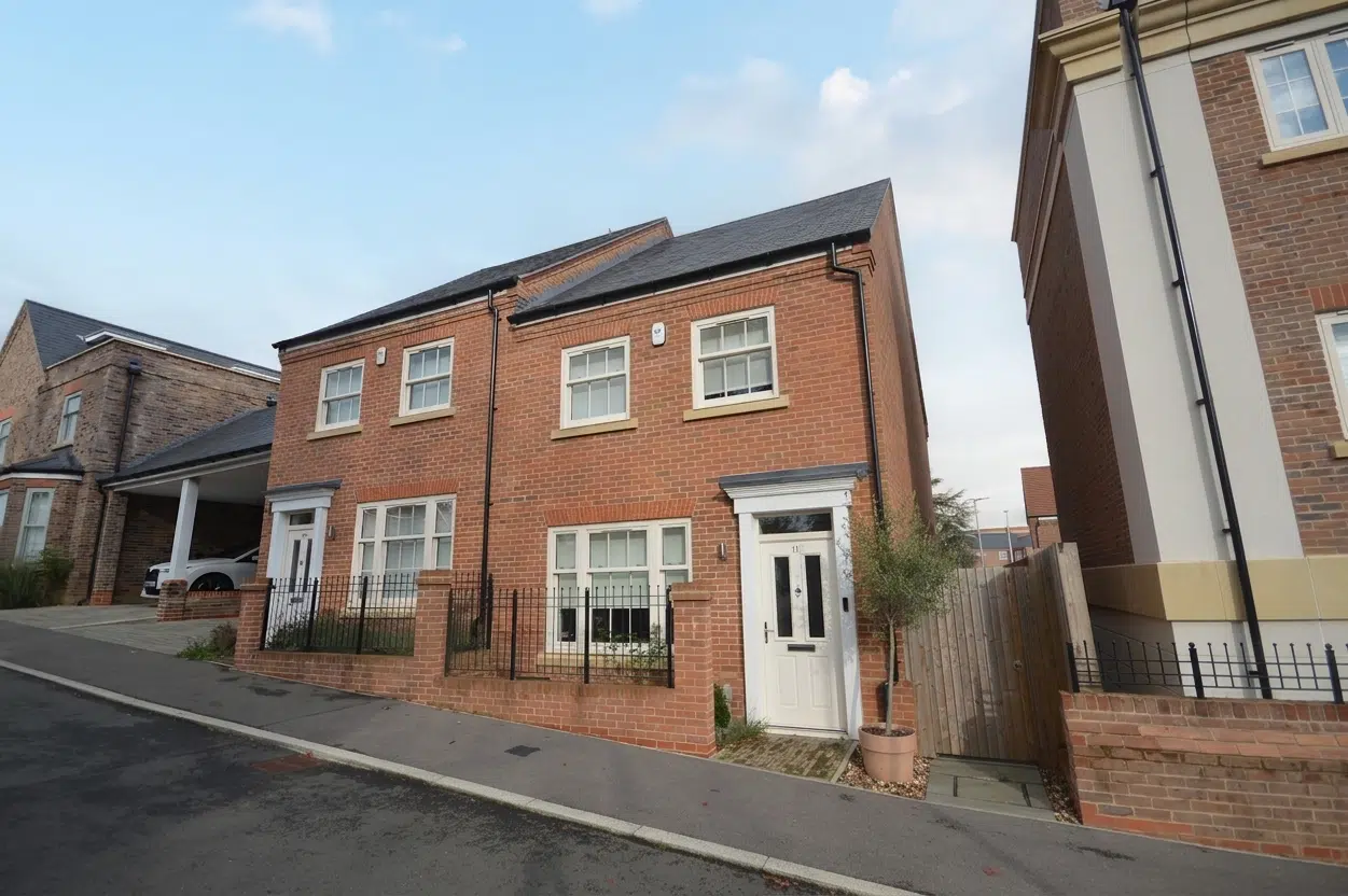 House Minerva Way in Beaconsfield