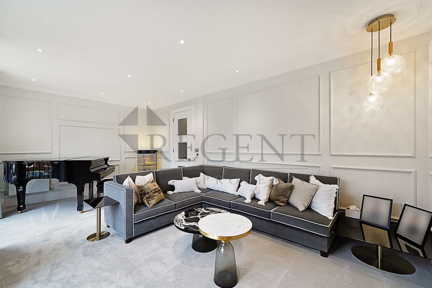 House Sassoon Drive in Greater London