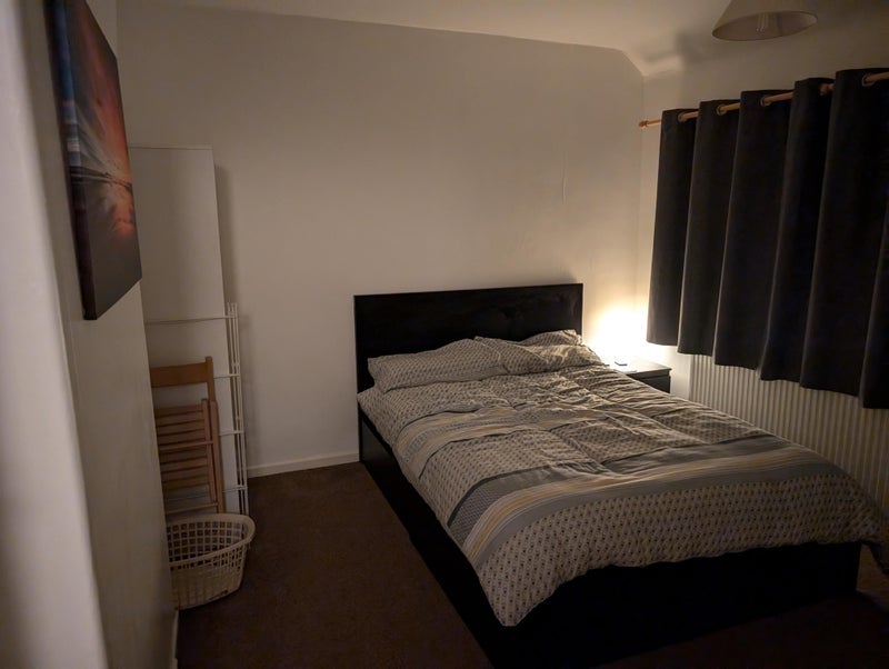 Room Loughrigg Avenue in St Helens