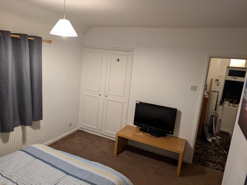 Room Loughrigg Avenue in St Helens