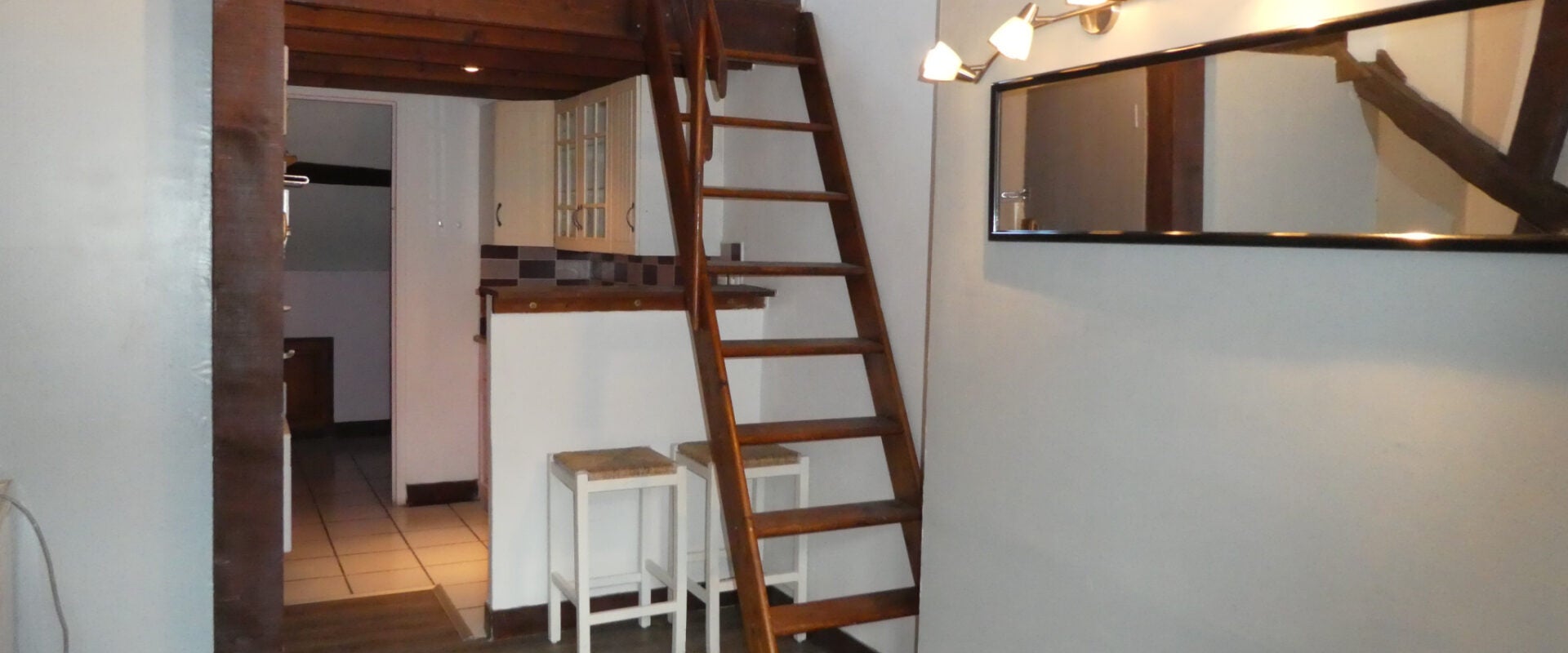 Room Rue de France in Fontainebleau