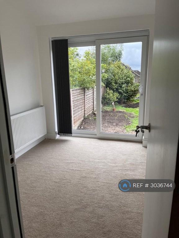 Room Birch Avenue in Winwick