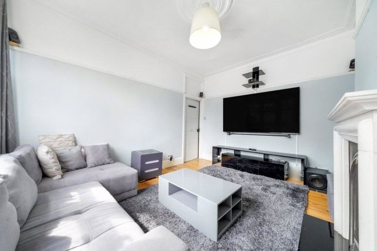 Flat Windmill Hill in Greater London