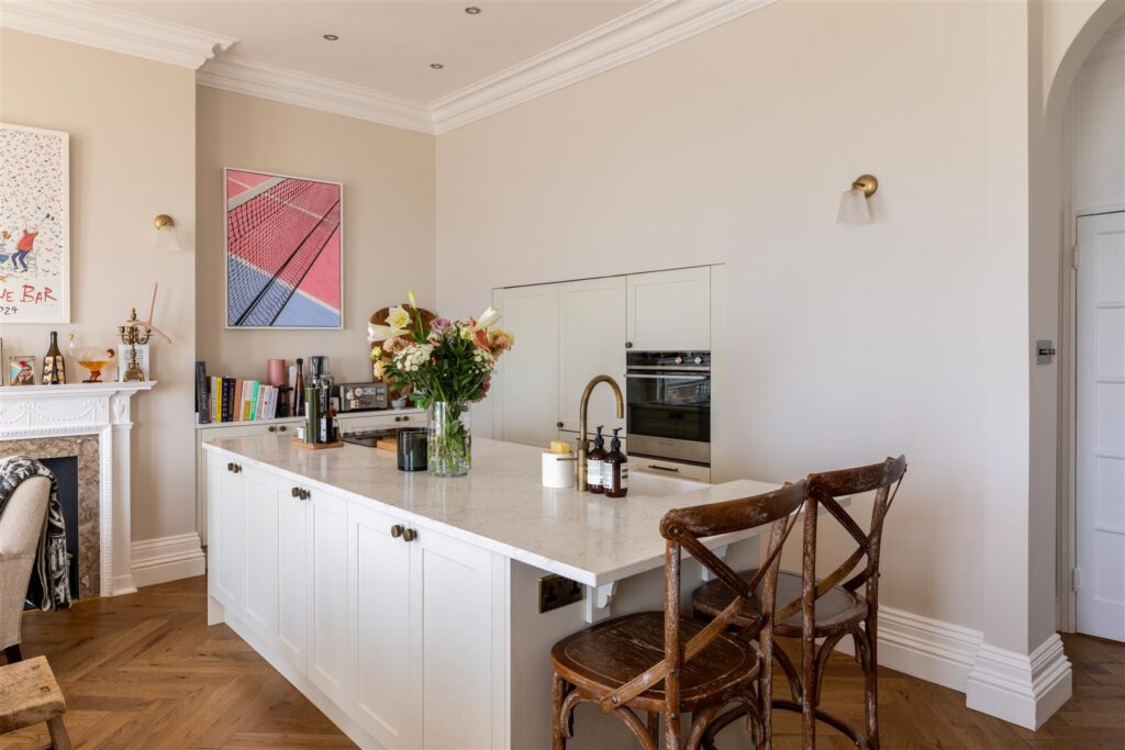 Flat Royal Crescent in Brighton