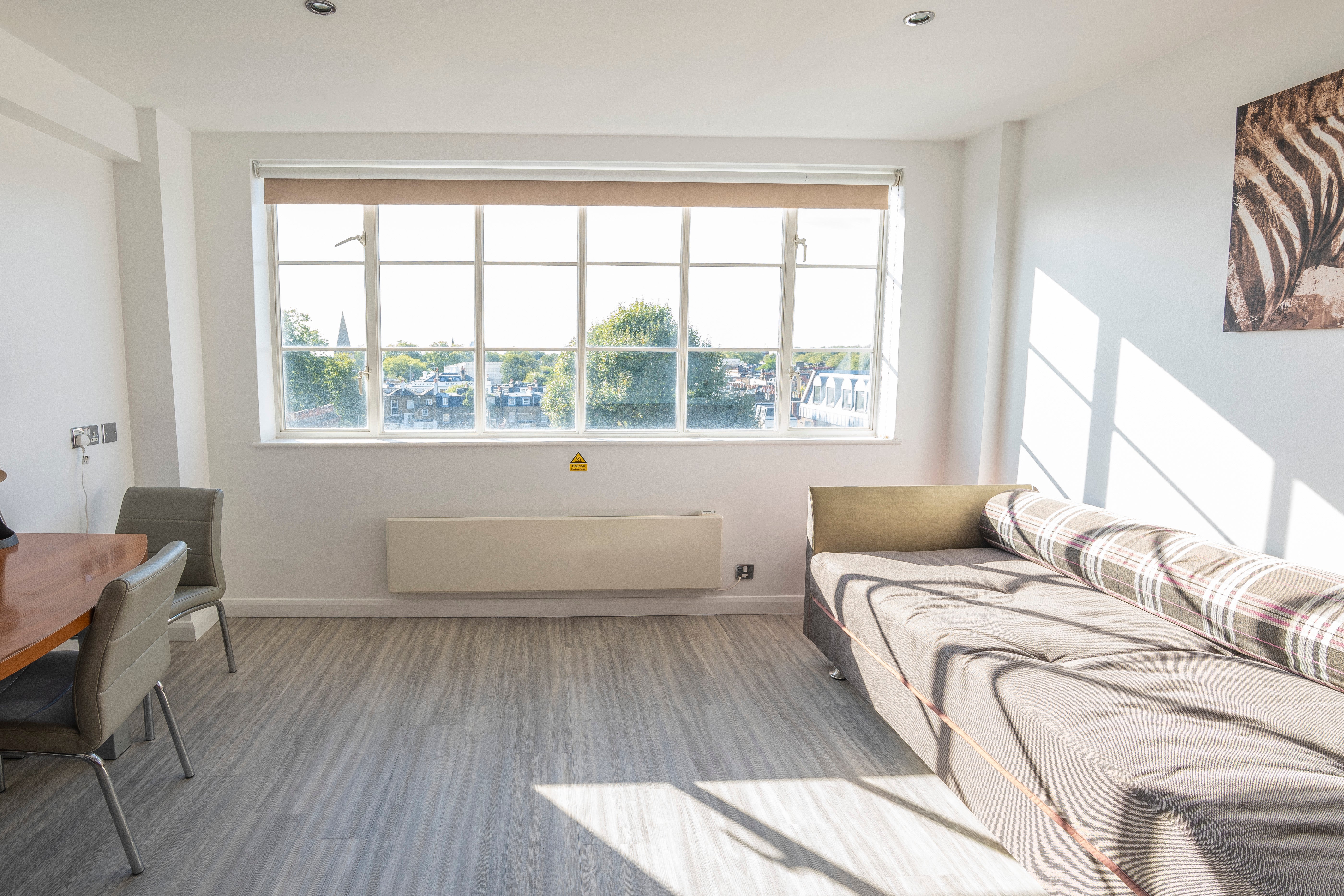 Flat Old Brompton Road in Greater London