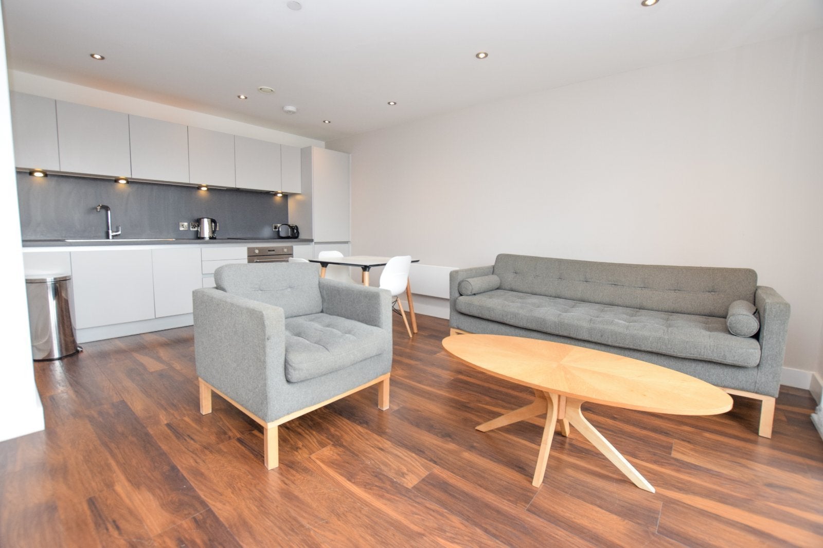 Flat Trinity Way in Salford