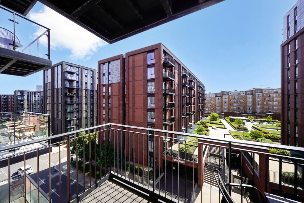 Flat Lockside Lane in Salford