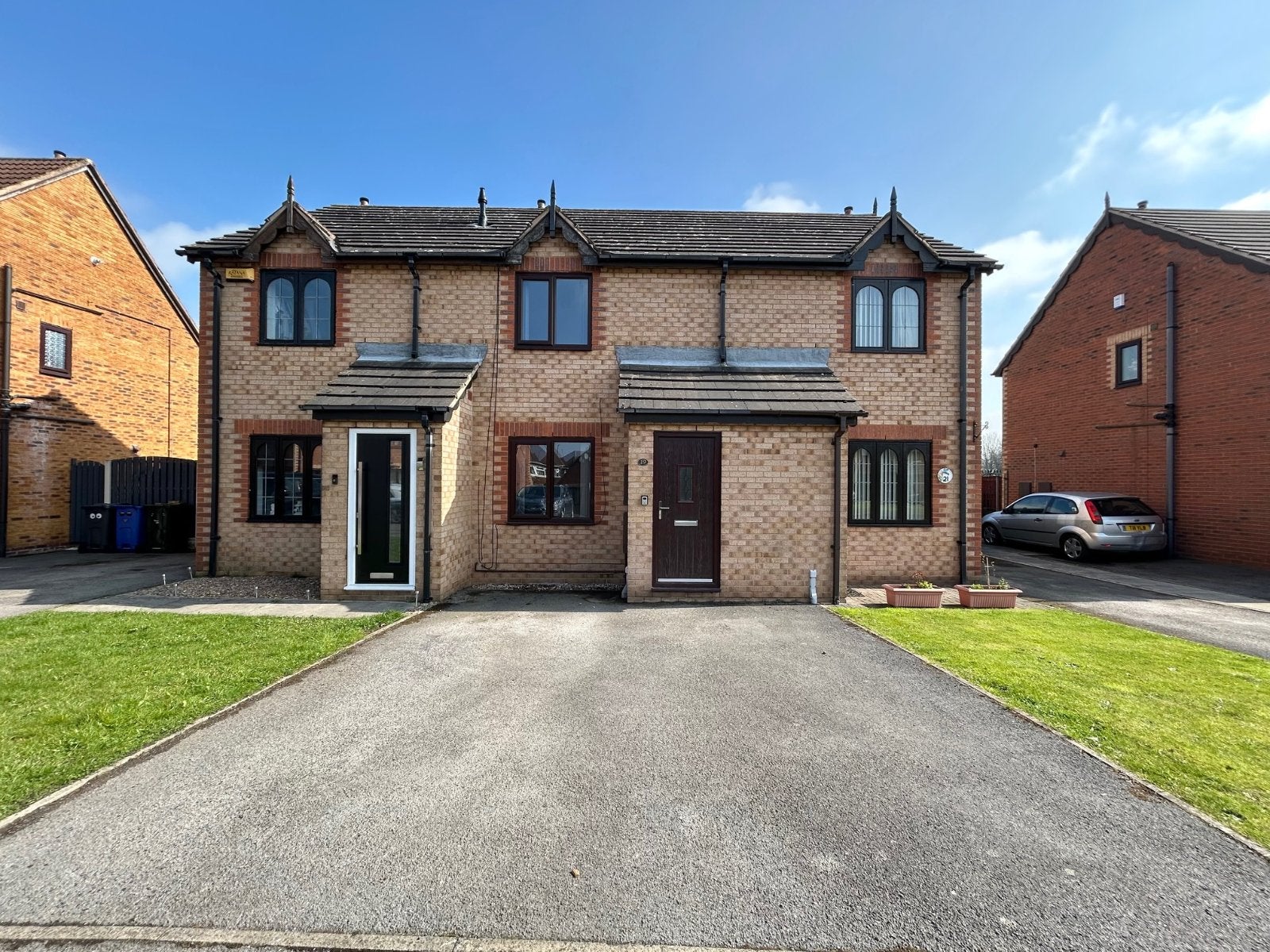 House Wildene Drive in Doncaster