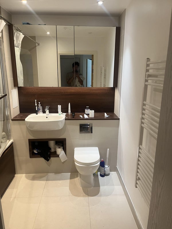 Room Naomi Street in Greater London